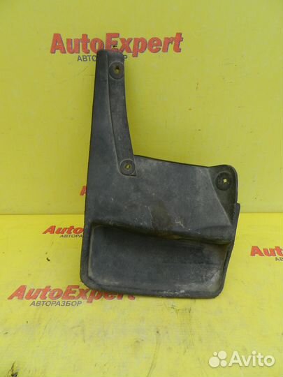 Брызговик задний правый LADA Kalina