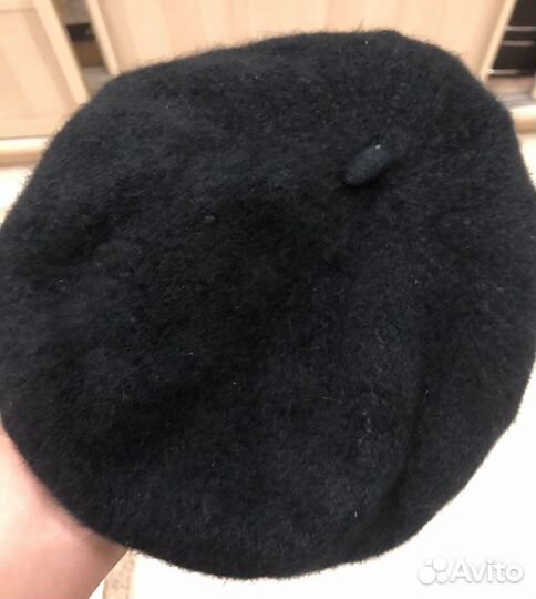 Берет черный женский