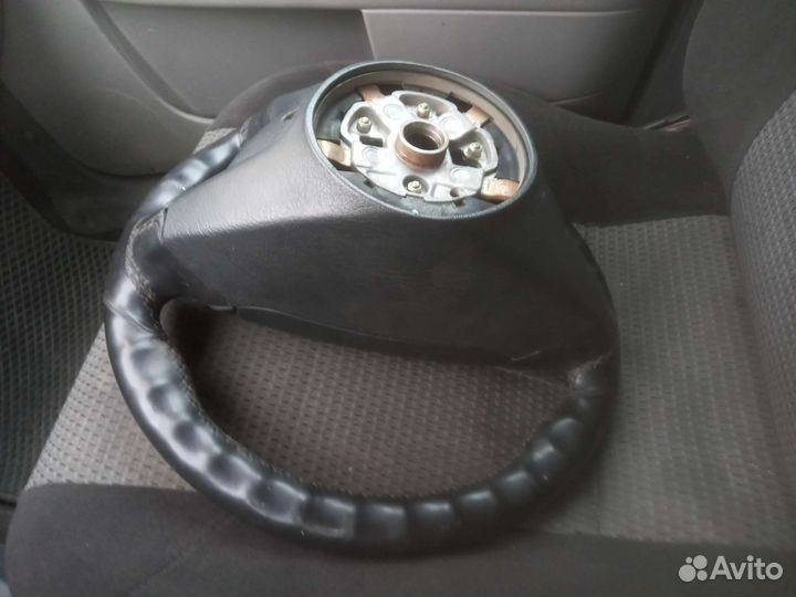 Руль на mersedes 208-210