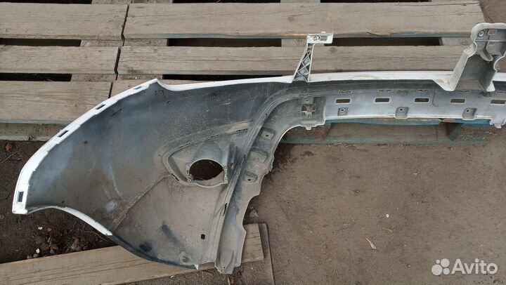 Бампер передний Renault Duster