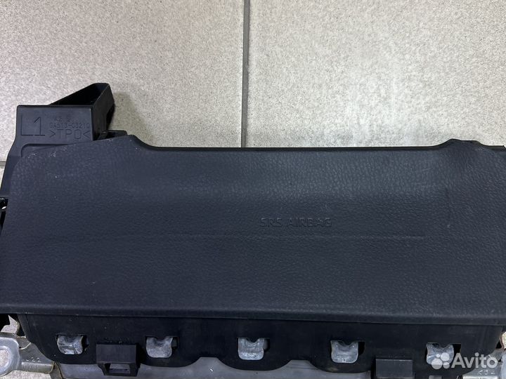 Подушка безопасности в колени Тойота Камри V70