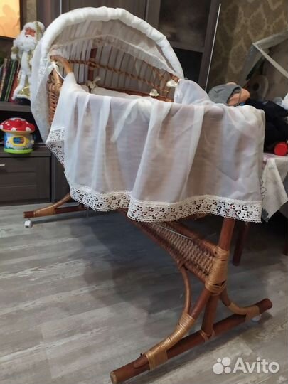 Люлька из лозы плетёная для младенца до 6 месяцев