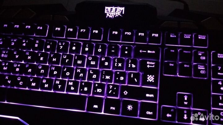 Игровая механическая клавиатура с подсветкой