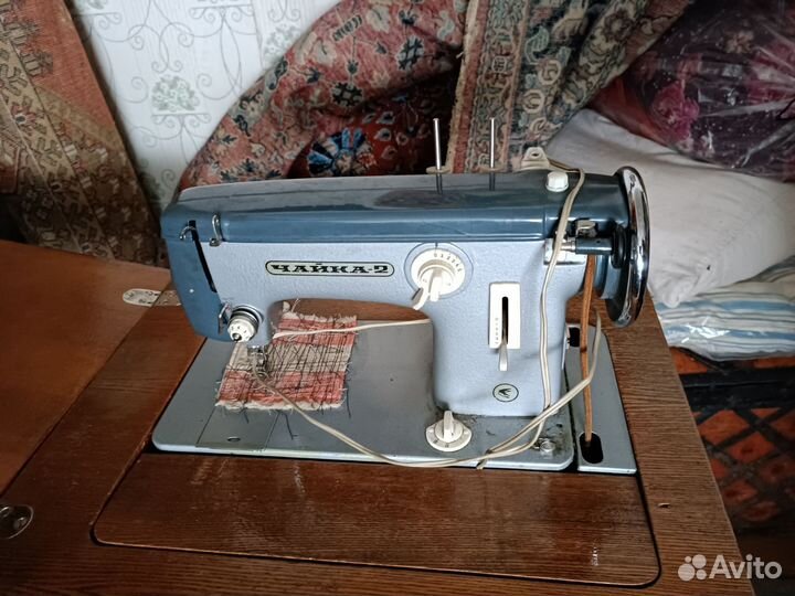 Швейная машина Чайка 2