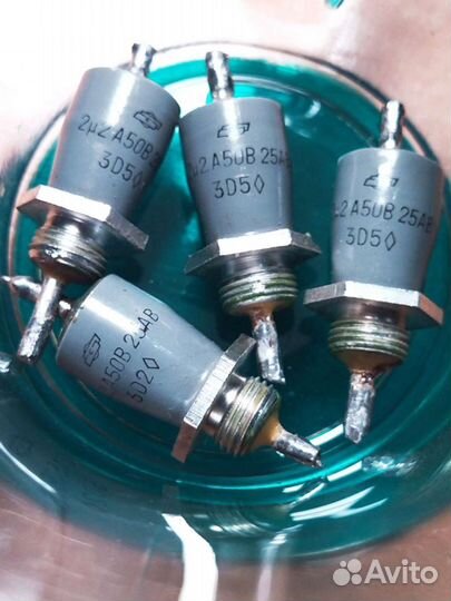 Проходной керамический конденсатор б23б, 2,2 мкф