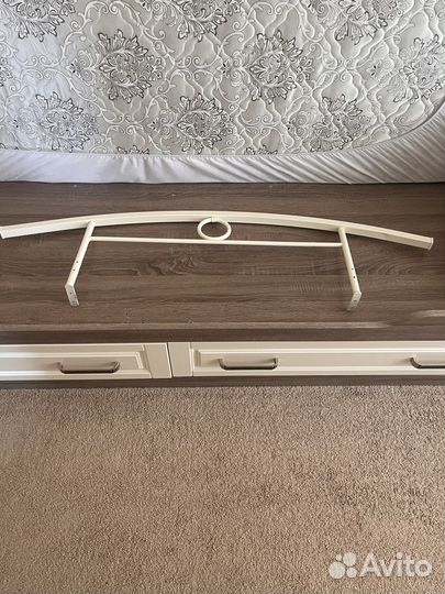 Защитный бортик для детской кровати