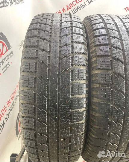 Toyo Observe GSi-5 215/65 R17 95N