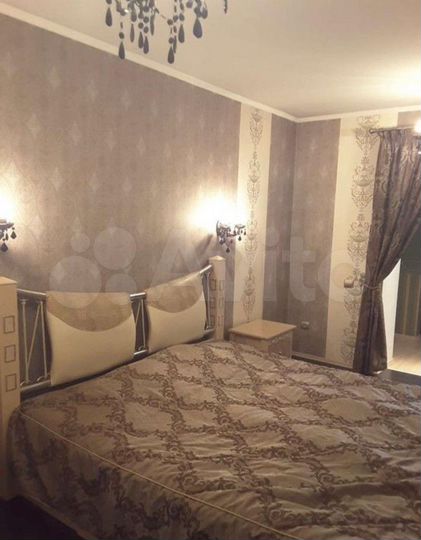 4-к. квартира, 104 м², 1/4 эт.