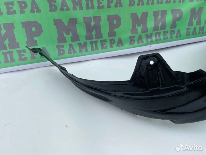 Подкрылок передний правый Toyota Rav4 2005 2008