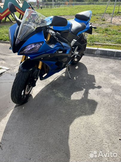 Yamaha R6