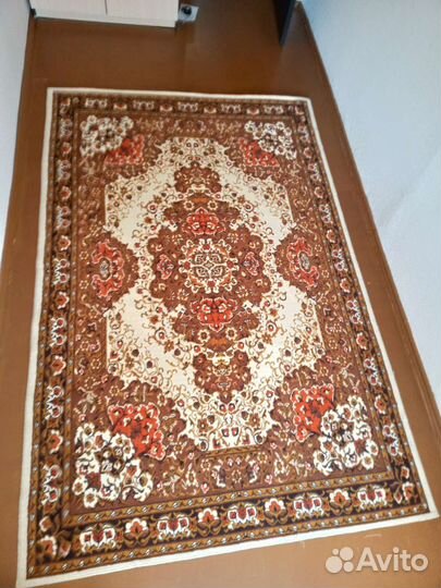 Ковер шерстяной новый 2м. на 3м