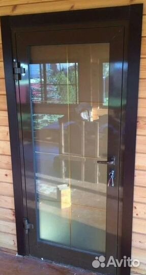 Дверь входная алюминиевая