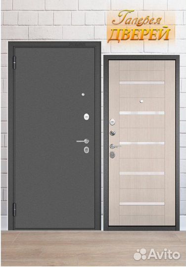 Дверь металлическая в квартиру