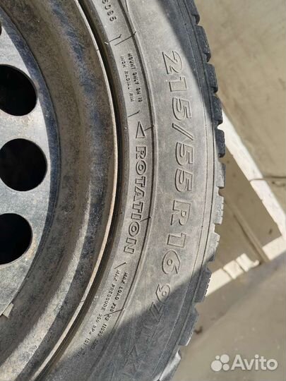 Nokian Tyres Hakkapeliitta 7 215/55 R16