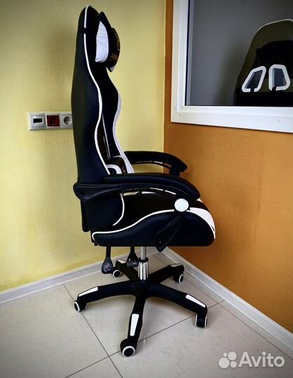 Игровое кресло компьютерное с массажем