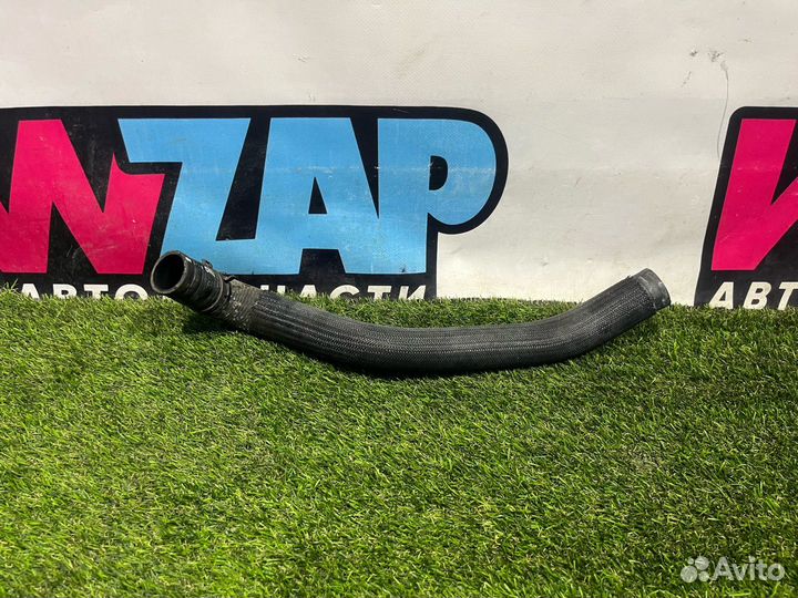 Патрубок охлаждения Ford Mustang 6 S550 рест. 2021