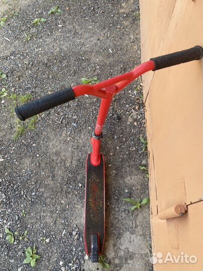 Трюковой самокат Razor