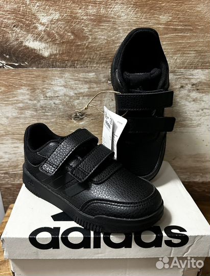 Новые кроссовки Adidas 26 27 оригинал