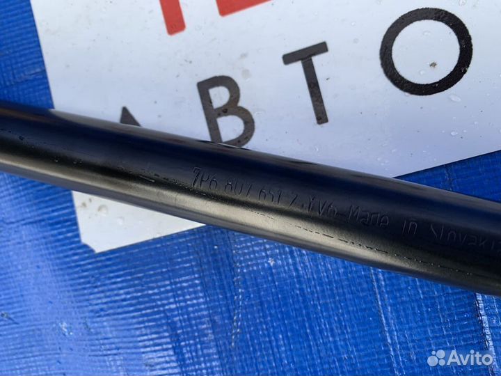 Траверса трубка крепление бампера Touareg NF