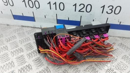 Блок предохранителей volkswagen phaeton 1 (KBG07M1