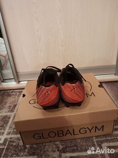 Детские футбольные бутсы 35 размер