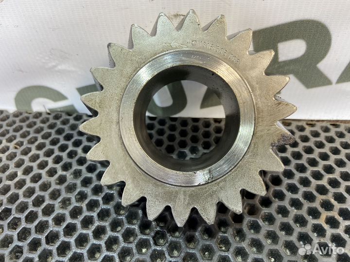 Шестерня заднего хода кпп ZF 16S 2520