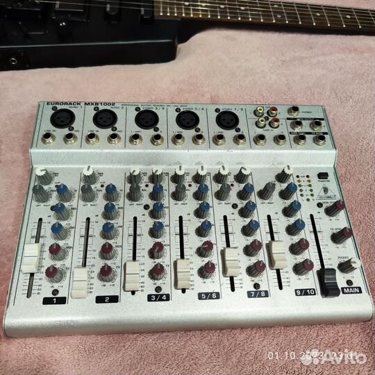 Микшерный пульт behringer MXB 1002
