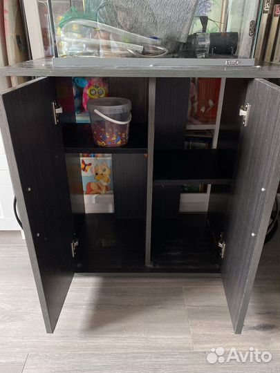 Аквариум с тумбой