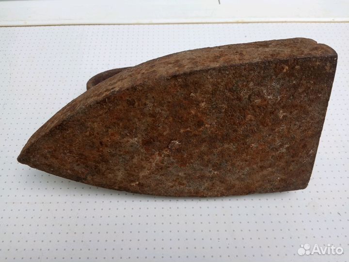 Утюг старинный