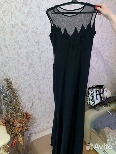 Вечернее платье