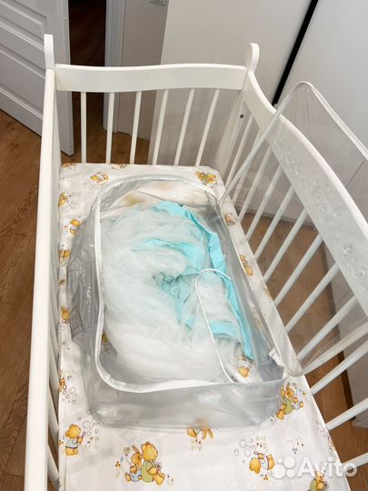 Детская кроватка