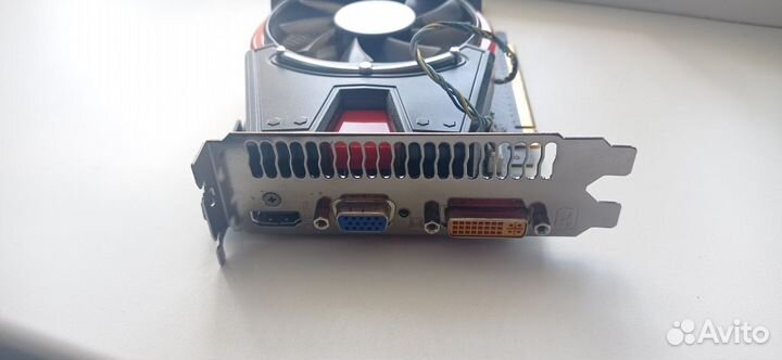 Видеокарта Asus GTX 550 ti 1G