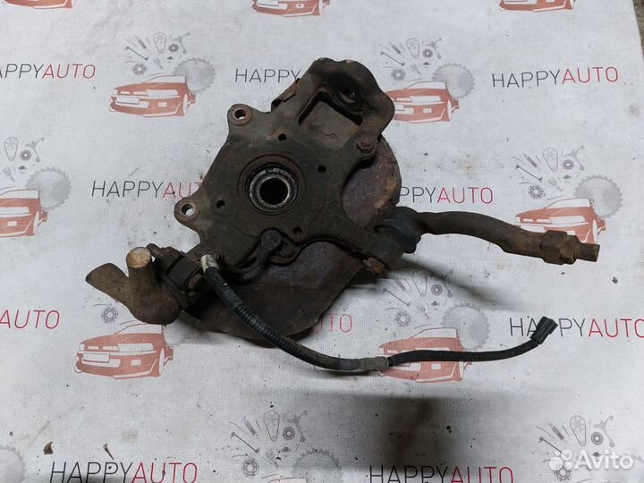 Поворотный кулак левый Kia Sorento 1