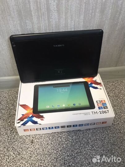 Планшет Texet TM-1067