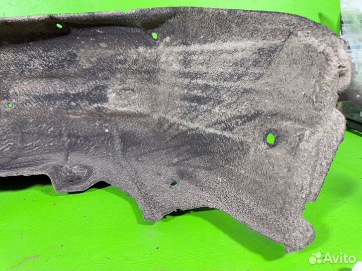 Подкрылок задний правый Toyota Corolla E150 1ZR