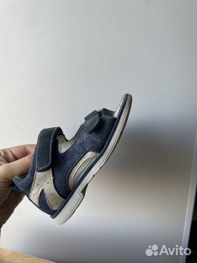 Сандали 24-26