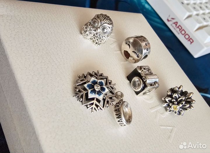 Шармы пандора 4шт + диамаре 1шт