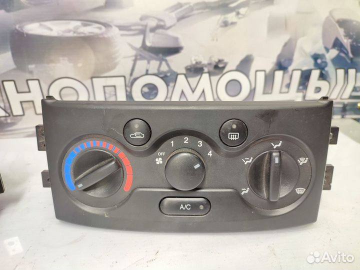 Блок управления отопителя Chevrolet Aveo