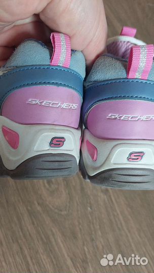 Кроссовки детские