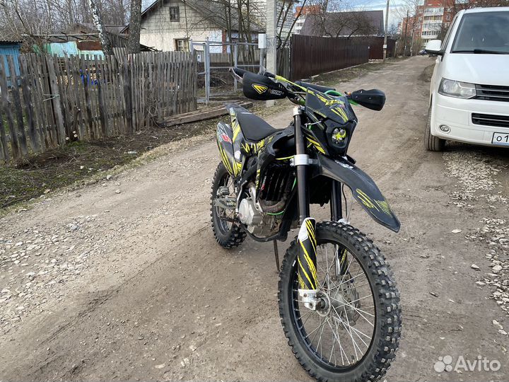 Bse z5 neon black