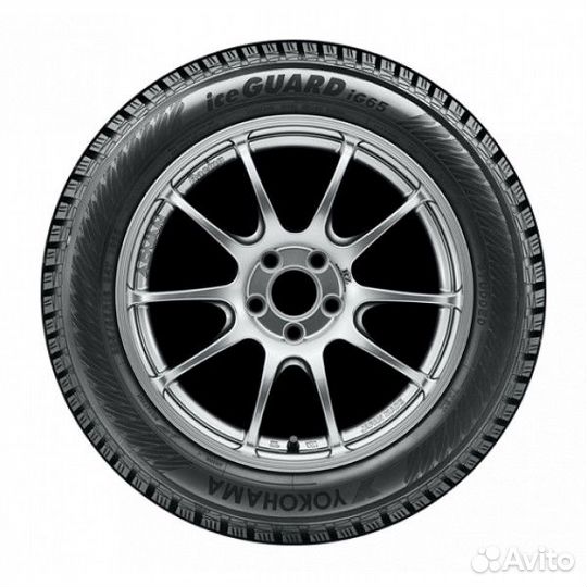 Yokohama Ice Guard IG65 215/55 R16