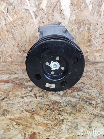 Компрессор кондиционера Mazda MPV LY (2006 - 2007)