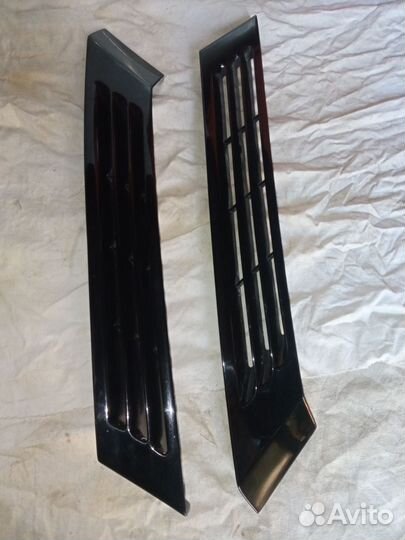 Накладки задних стоек Мерседес 190(W201) Черные