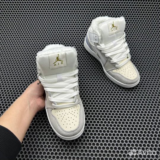 Nike Air Jordan 1 Hight С мехом зима