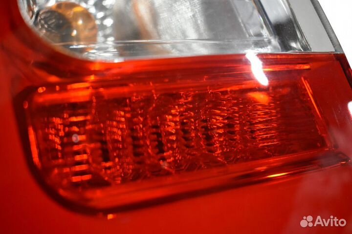 Фонарь левый задний в крыло Kia Sorento 2