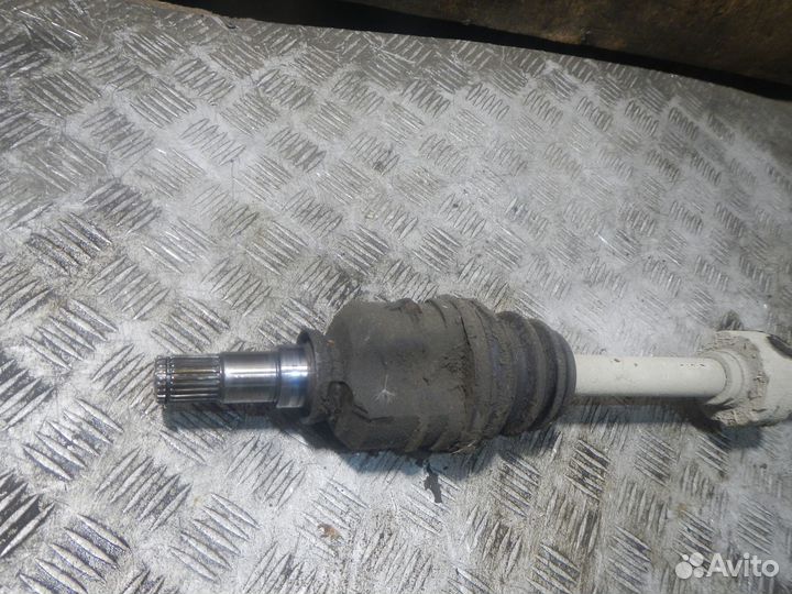 Привод правый передний Toyota Corolla