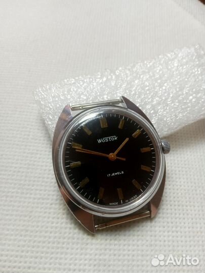 Часы СССР наручные Восток 17 камней оригинал