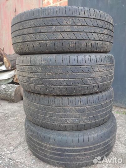 Kumho Crugen Premium KL33 215/60 R17