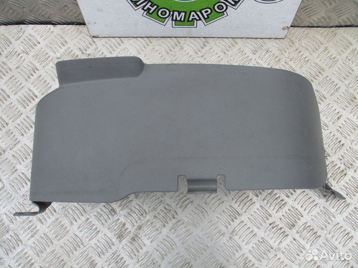 Накладка Volkswagen Crafter 2011 год