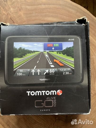 Навигатор tomtom live go 1005